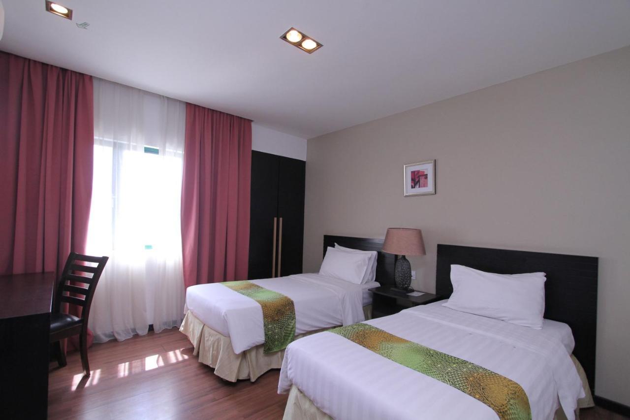 Likas Square Apartment Hotel Kota Kinabalu Eksteriør bilde