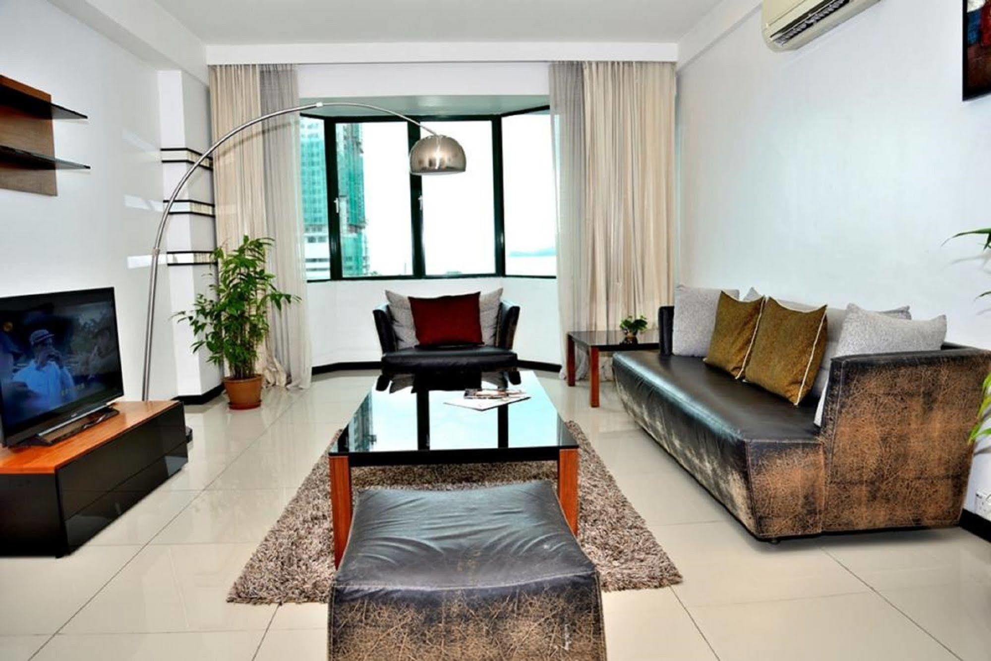 Likas Square Apartment Hotel Kota Kinabalu Eksteriør bilde